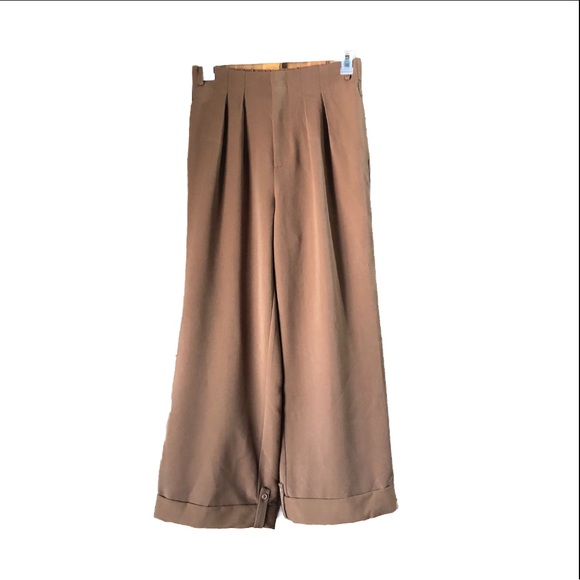 Petite Studio Pants - Petite Studio Pleated Wide Leg Pants - L